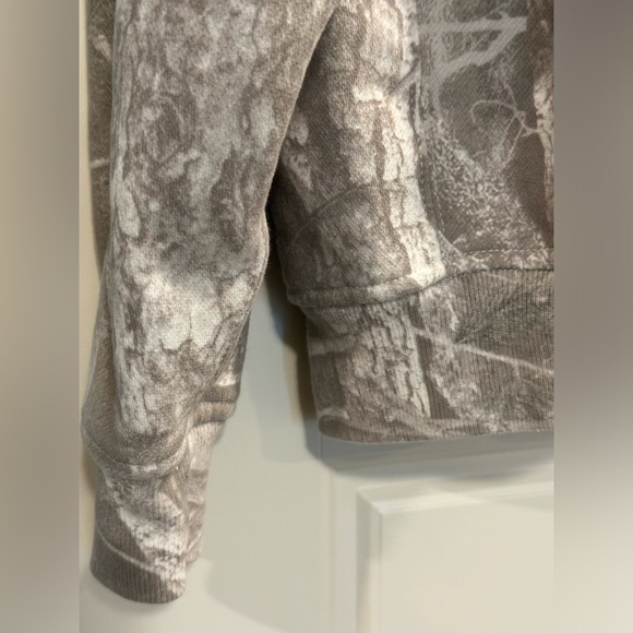 Abercrombie & fitch Essential Popover Hoodie, Light Gray Camo, camo hoodie - Picture 5 of 8